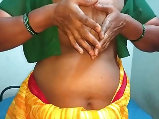 Desi Aunty Showing Boobs And Shaved Pussy Press Hard Boobs Press And Sex